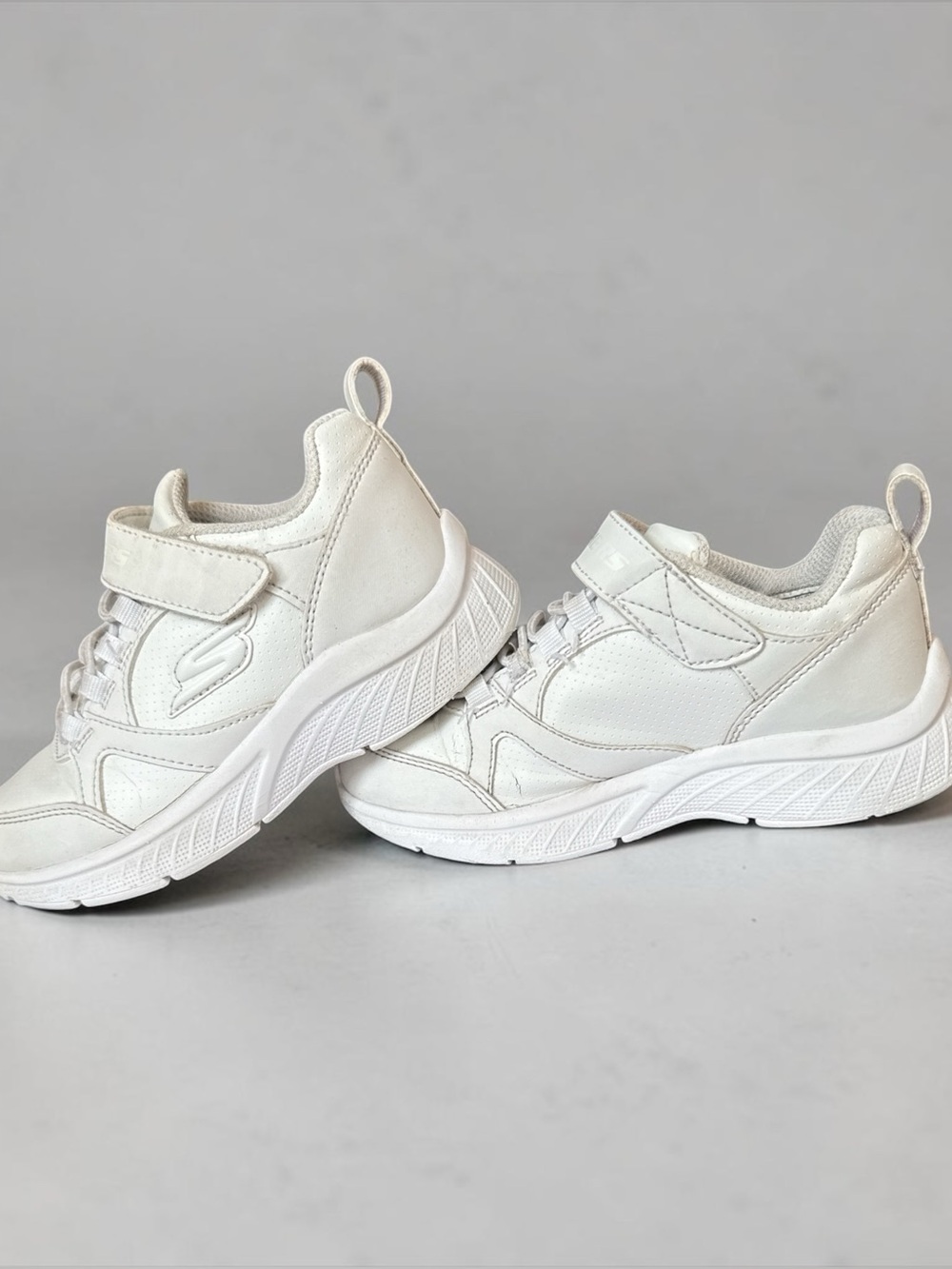 Skechers Kids Microspec Plus All White Uniform Shoes Sneakers Size 11T GUC